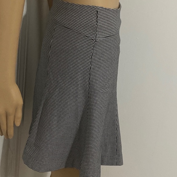 ‼️$10‼️ Mini skirt with shorts - Picture 5 of 5